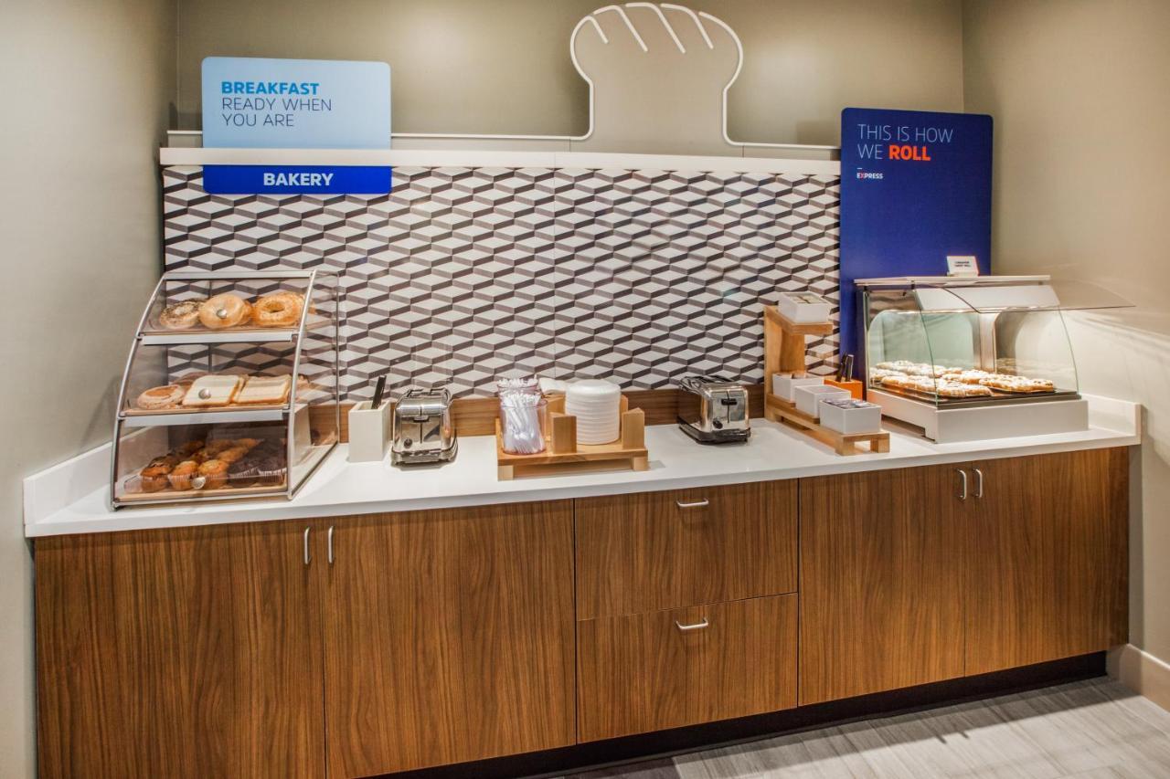 Holiday Inn Express & Suites - Bullhead City By Ihg Экстерьер фото