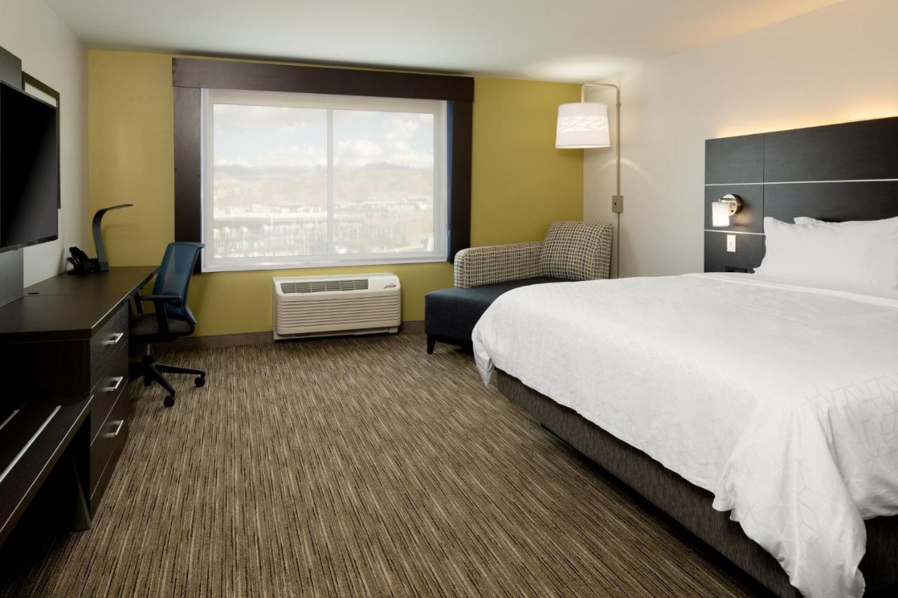 Holiday Inn Express & Suites - Bullhead City By Ihg Экстерьер фото